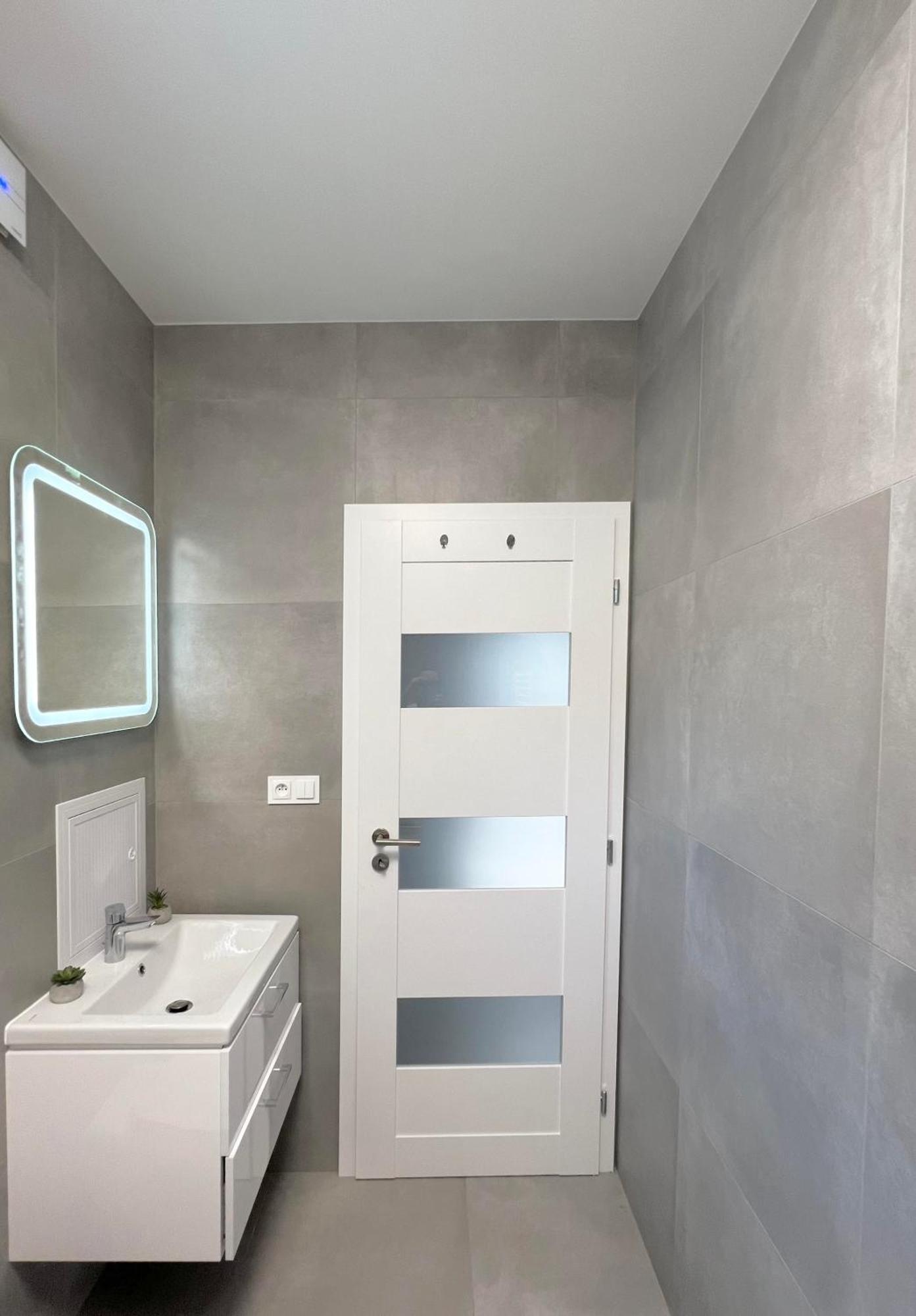 2 Moderne Apartmany 19 A 95 V Sukromi V Centre Mesta Turčianske Teplice المظهر الخارجي الصورة