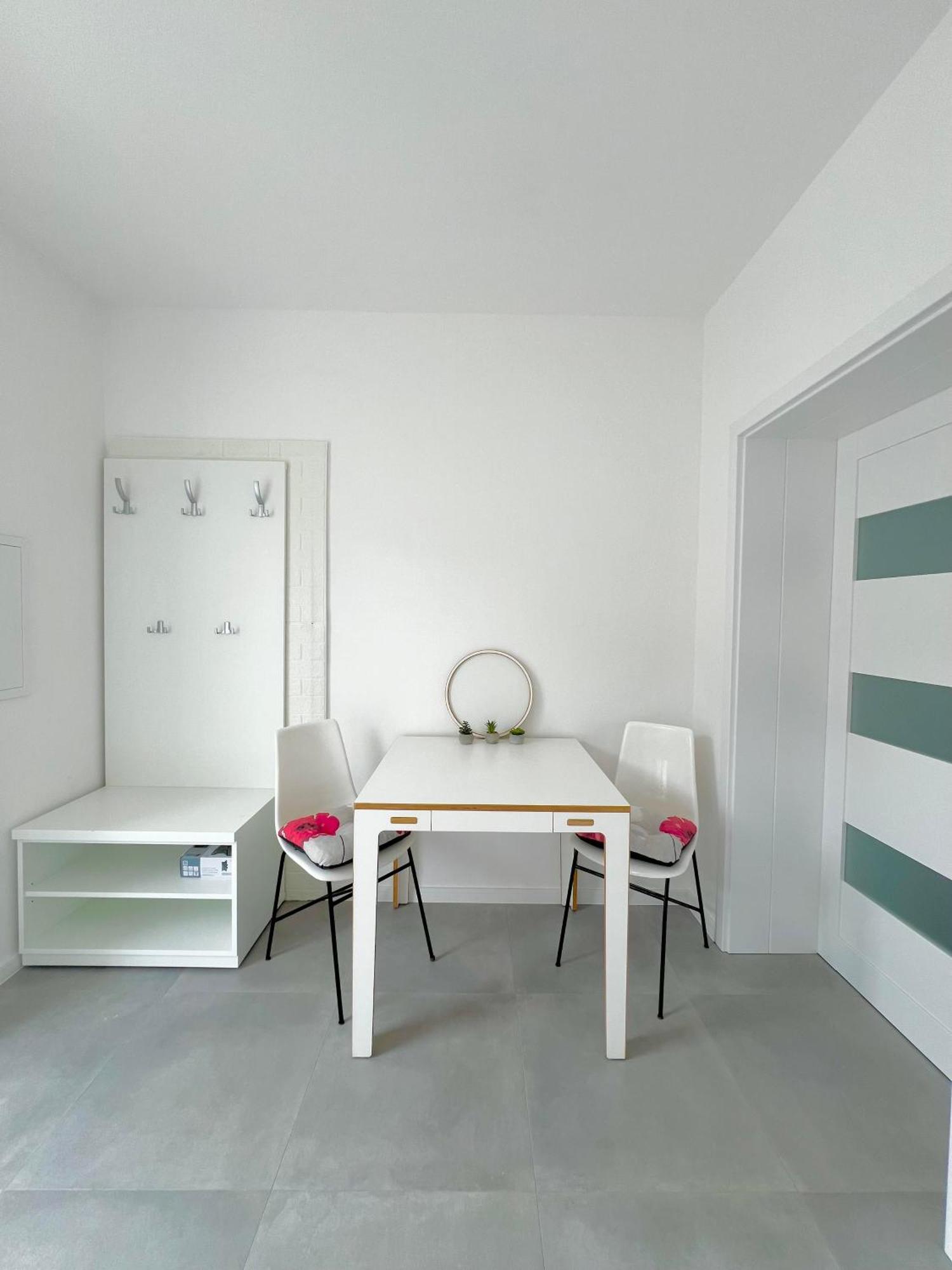 2 Moderne Apartmany 19 A 95 V Sukromi V Centre Mesta Turčianske Teplice المظهر الخارجي الصورة